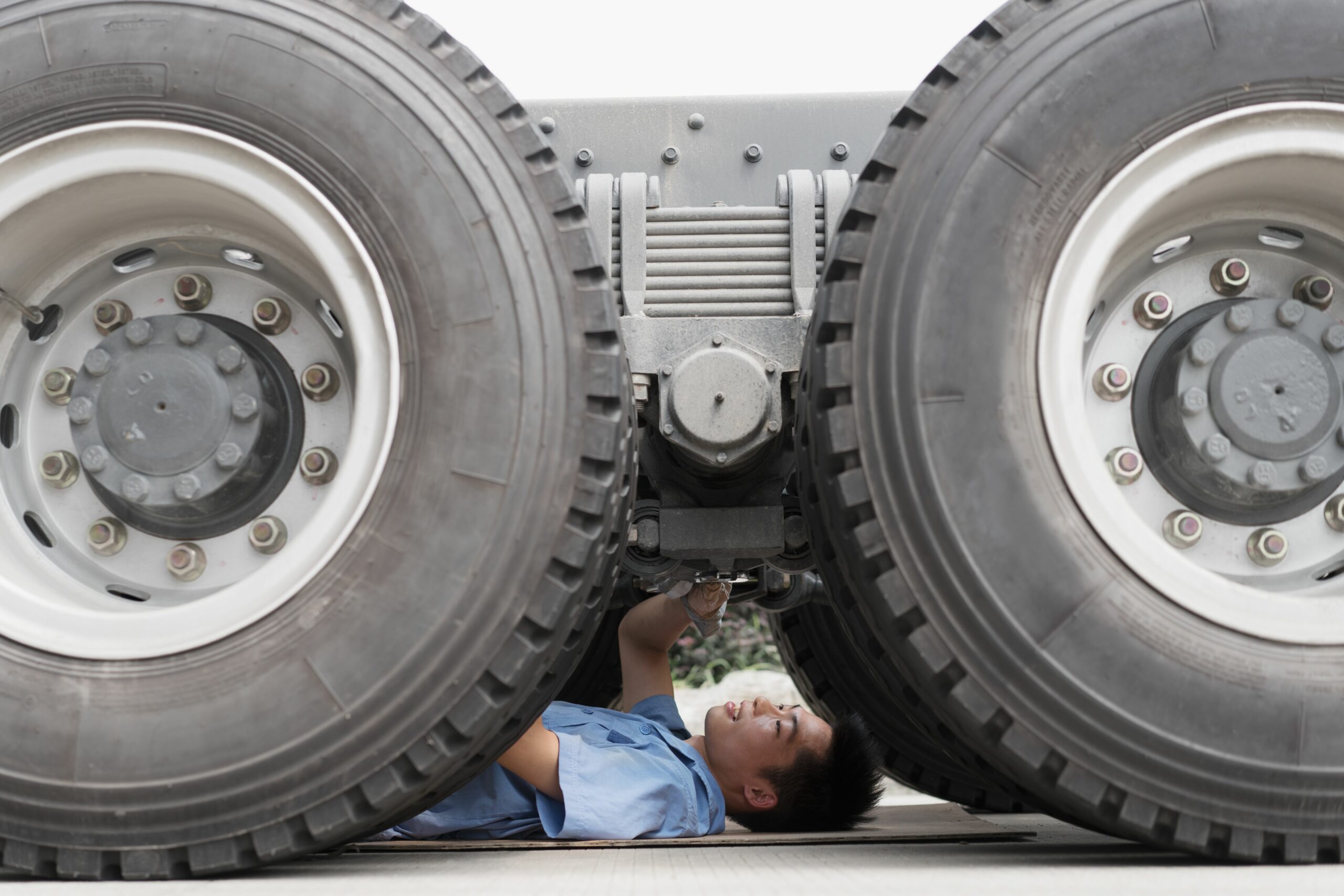 How to clean rusted wheel studs